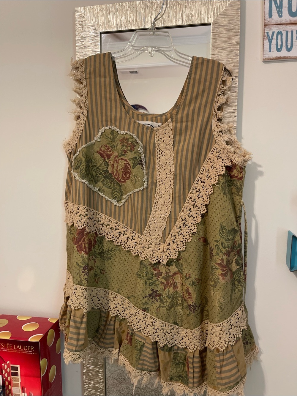NWT Boho Lace-Trim Sleeveless Green Floral Tunic Top
